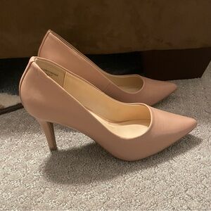 Sonoma Beige Pumps